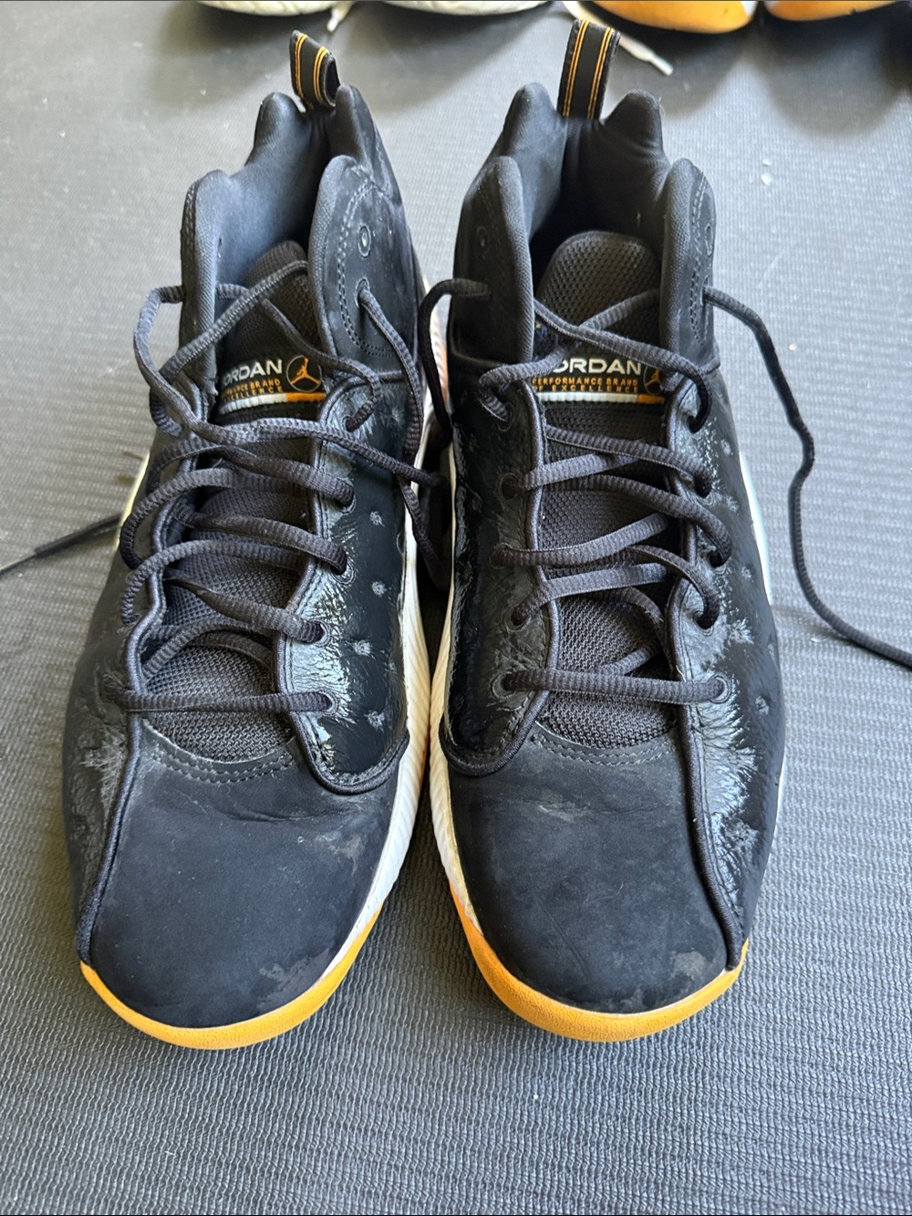 Jordan Men’s Black & Gold Low-Top Basketball Sneakers